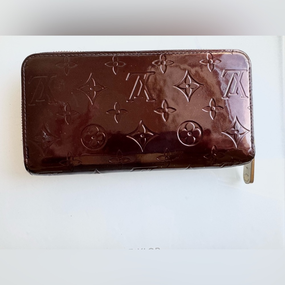 Louis Vuitton Monogram Vernis Zippy Wallet in Burgundy